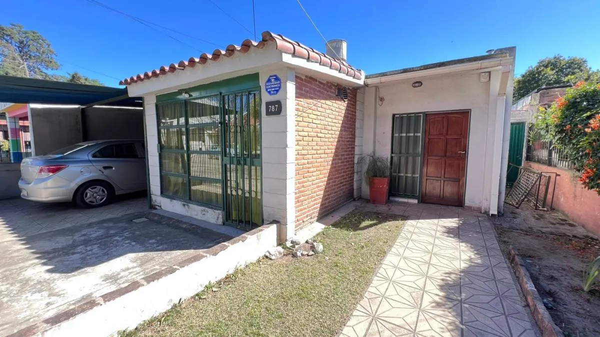 Venta, Casa 2 dorm, B Marques, con Terreno de 500 mts