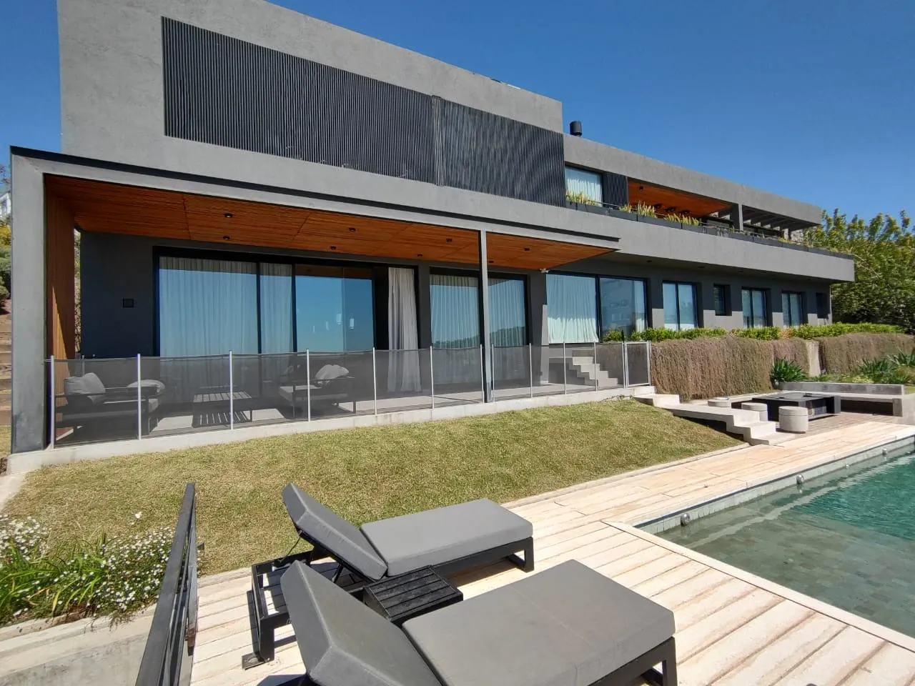 VENTA CASA 3 DORMITORIOS EN LA CUESTA VILLA RESIDENCIAL