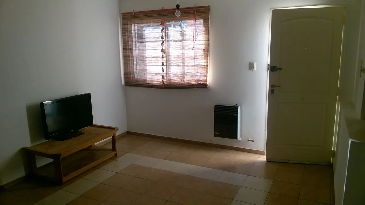 Duplex 2 dormitorios - Patio - 9 de Julio al 3000 - B° Alto Alberdi