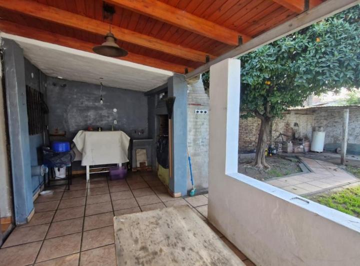 Casa · 165m² · 3 Ambientes · 2 Cocheras
