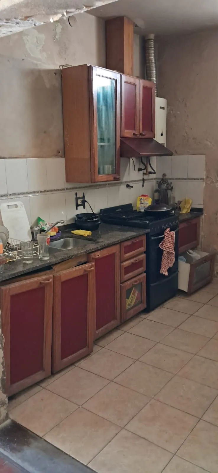 VENTA CASA A REFACCIONAR HERMOSO PATIO/REBAJADA