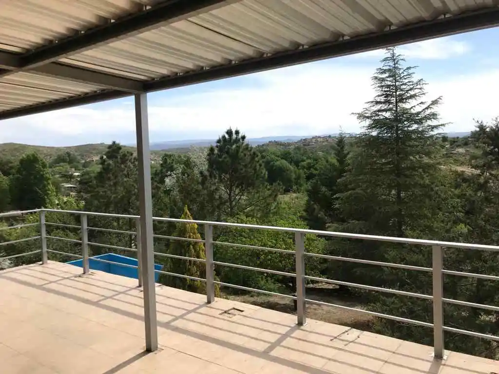 CASA EN VENTA EN CAMINO A CABALANGO