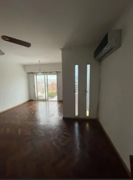 Dpto 3 dorm c/placard, Bº General Paz. Venta.