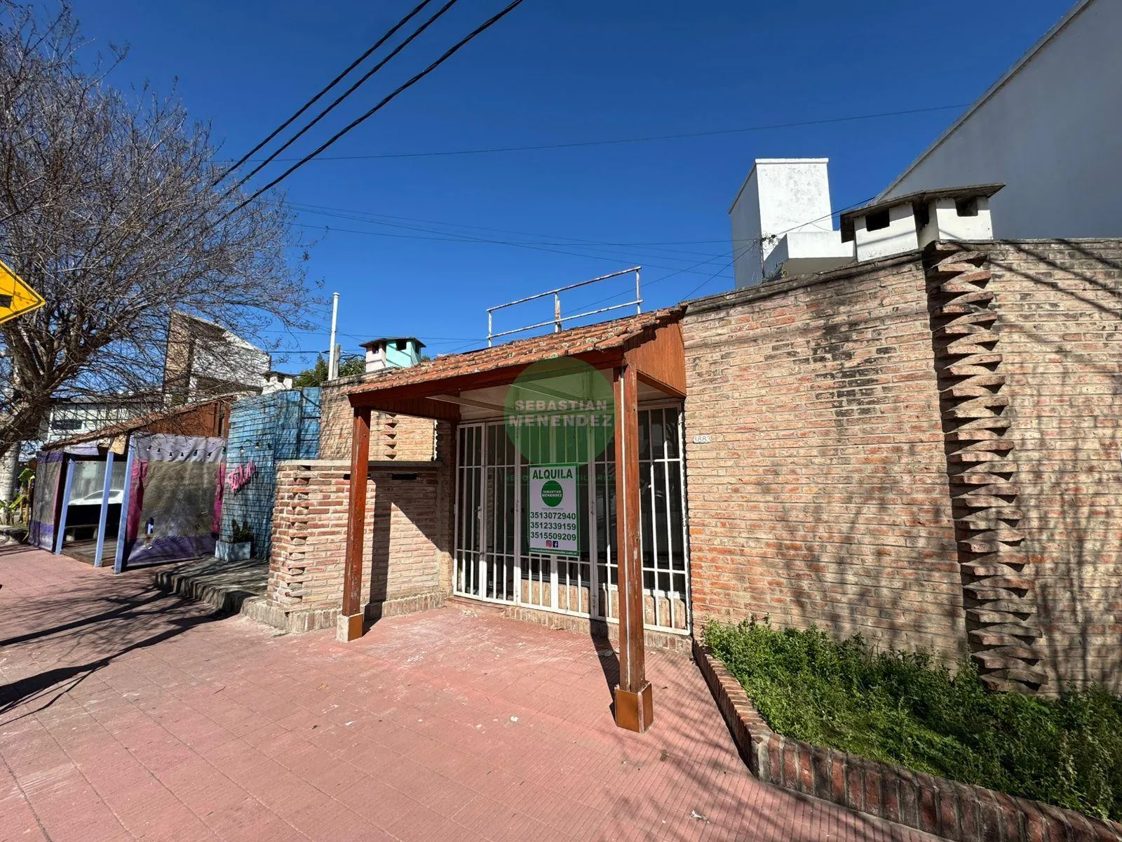 Sin expensas - Local Sobre Tejeda - Zona Comercial - Cerro De Las Rosas