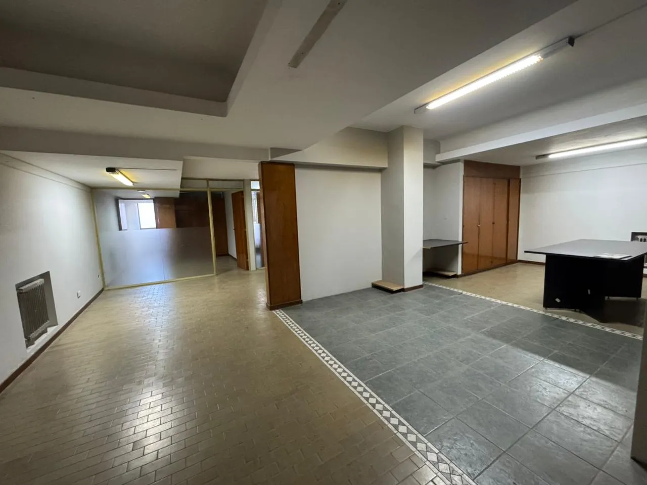 ALQUILER OFICINA 148 M2. EN AV GNRL PAZ. B CENTRO