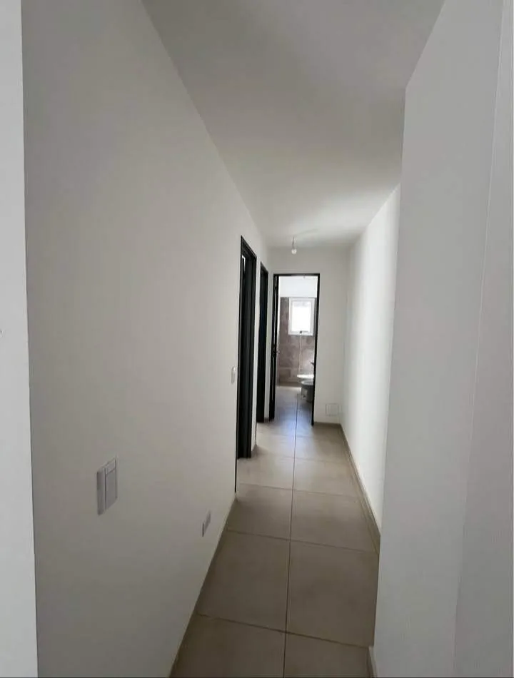 Vendo dpto c2 dorm, patio y cochera.B Guemes.