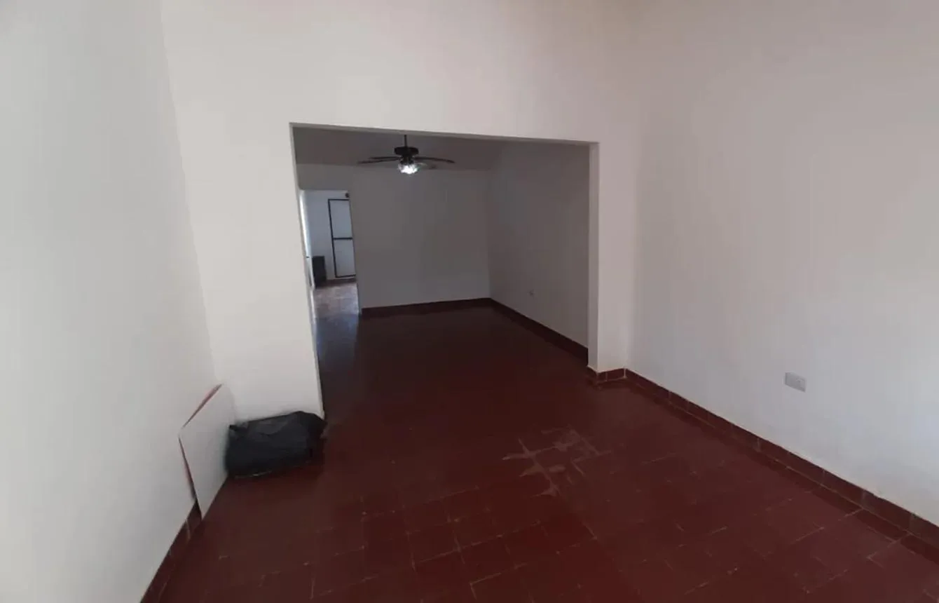Vendo casa c3 dorm.B Marques de Sobremonte.