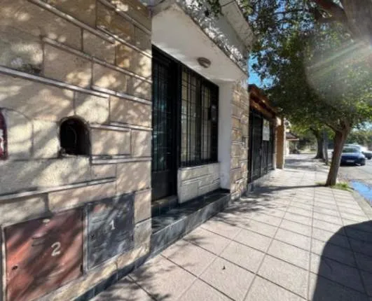 Vendo casa c3 dorm.  Dpto c1 dorm.B San Fernando.
