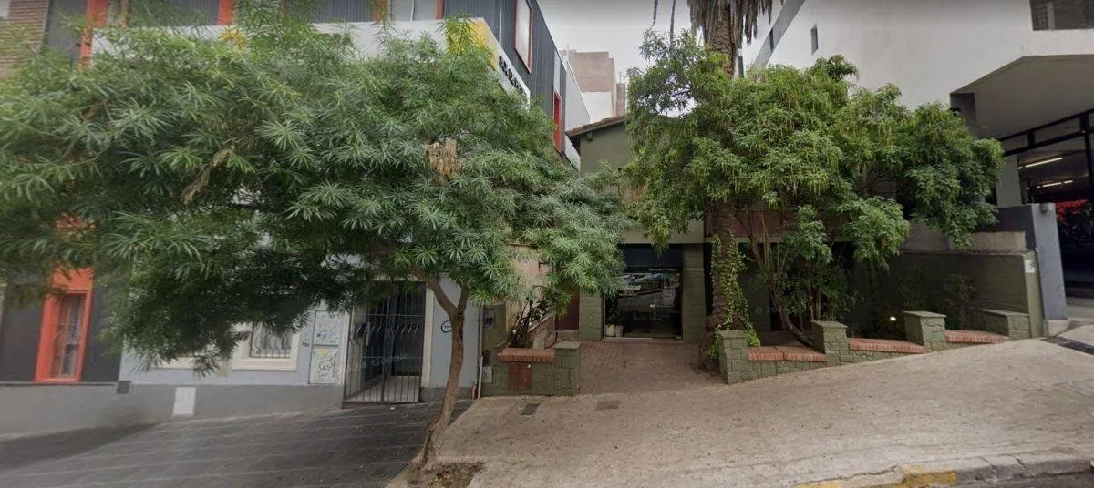 Terreno en Venta con Casa, Potencial Para Desarrollo Constructor en Pleno Nueva...