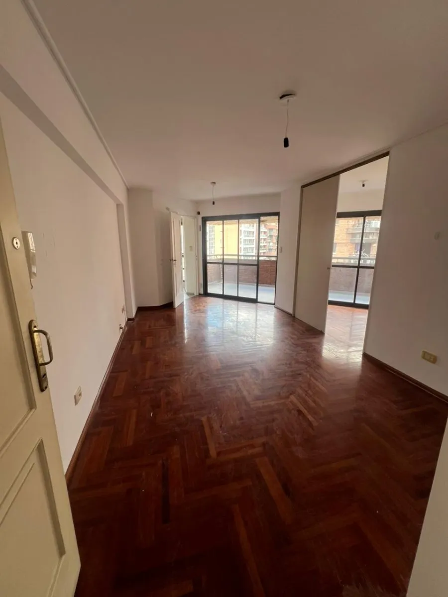 Nva Cba 1 dormitorio y escritorio. Amplio y luminoso con balcon