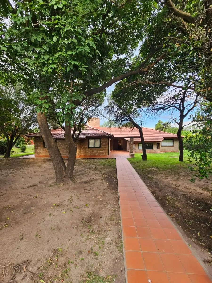 VENTA - CASA 4 DORMITORIOS EN COUNTRY LAS DELICIAS ZONA NORTE EXCLUSIVA!