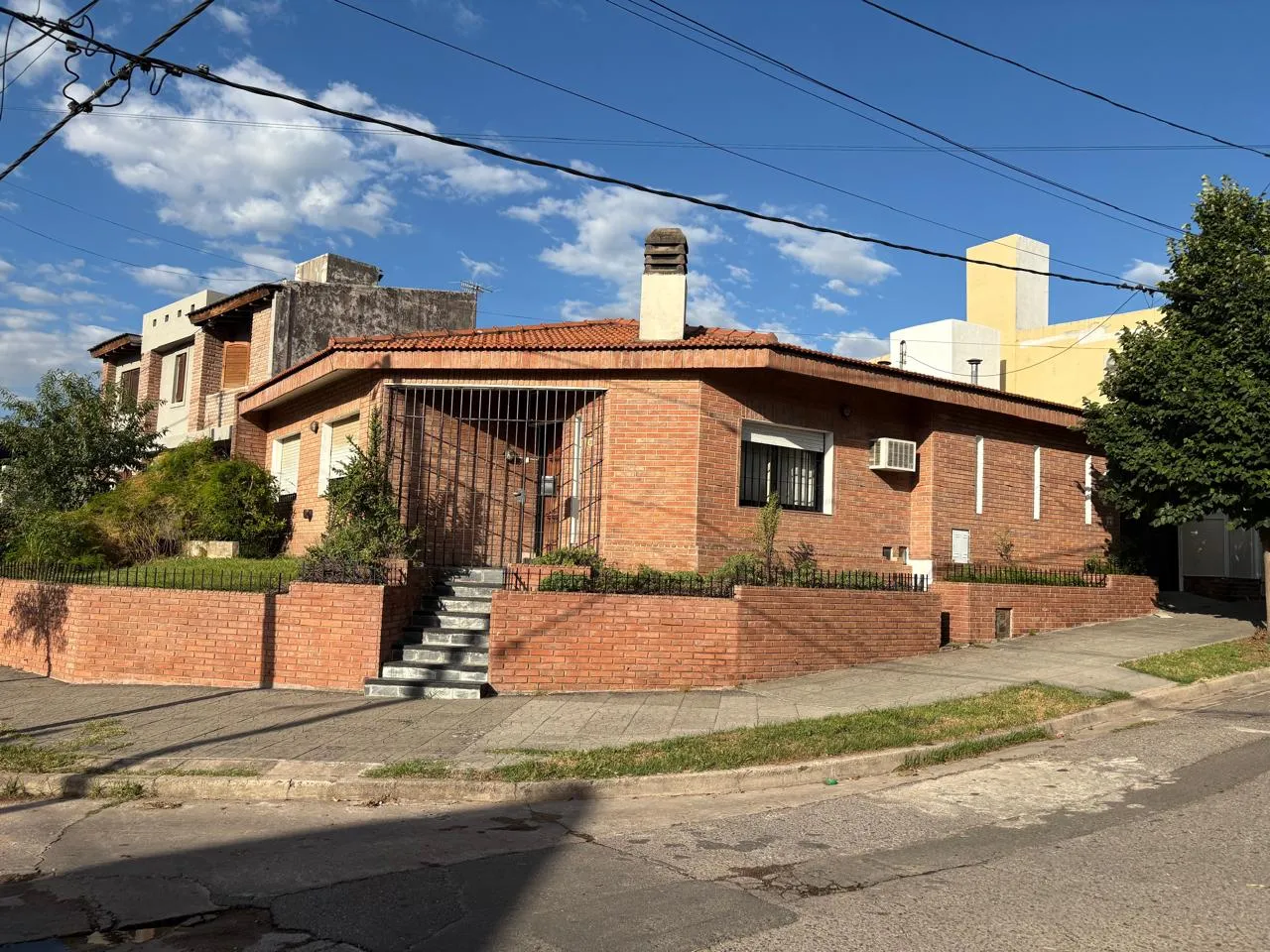 Vendo Casa 3 dorm B° San Salvador Apto Crédito