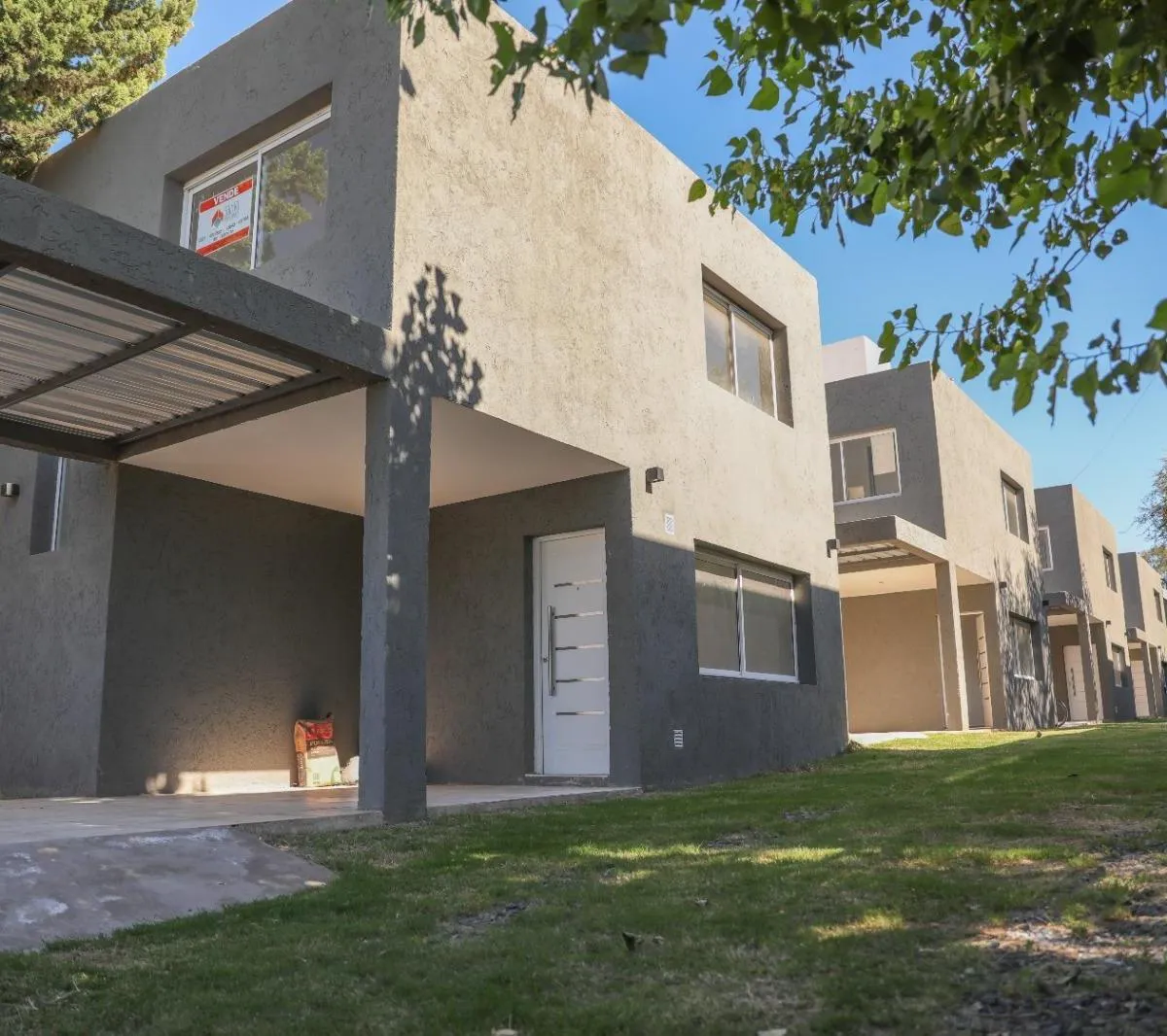 HOUSING TRES ARBOLES CUESTA COLORADA