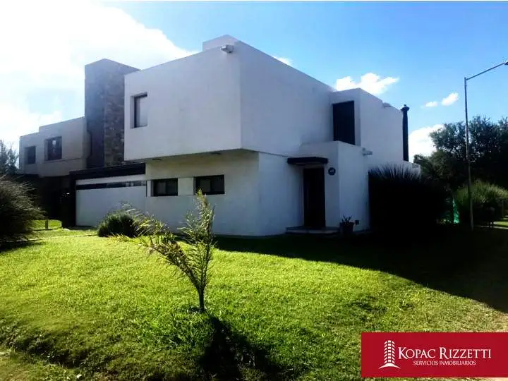 VILLA CATALINA (RIO CEBALLOS) - VENTA CASA 3 DORMITORIOS