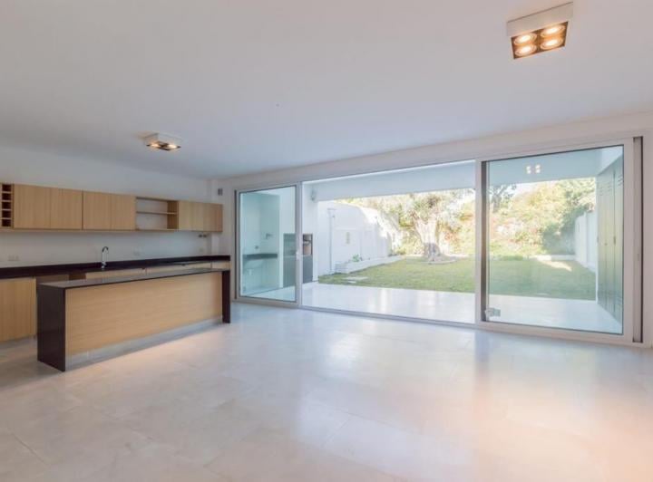 PH · 200m² · 4 Dormitorios · 1 Cochera