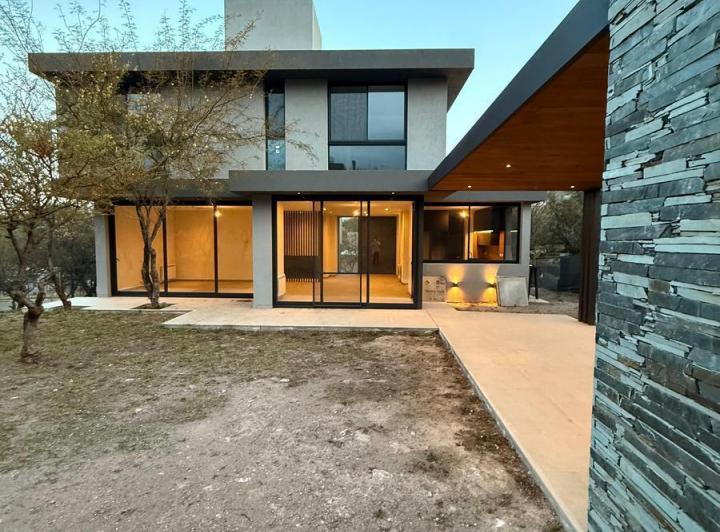 Casa · 350m²