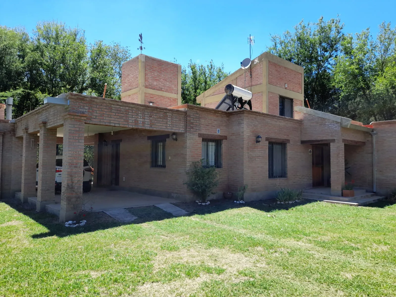 DIQUE CHICO - CASA 2 DOR + DOS LOTES - INVERSORES/VIVIENDA   APTA CREDITO
