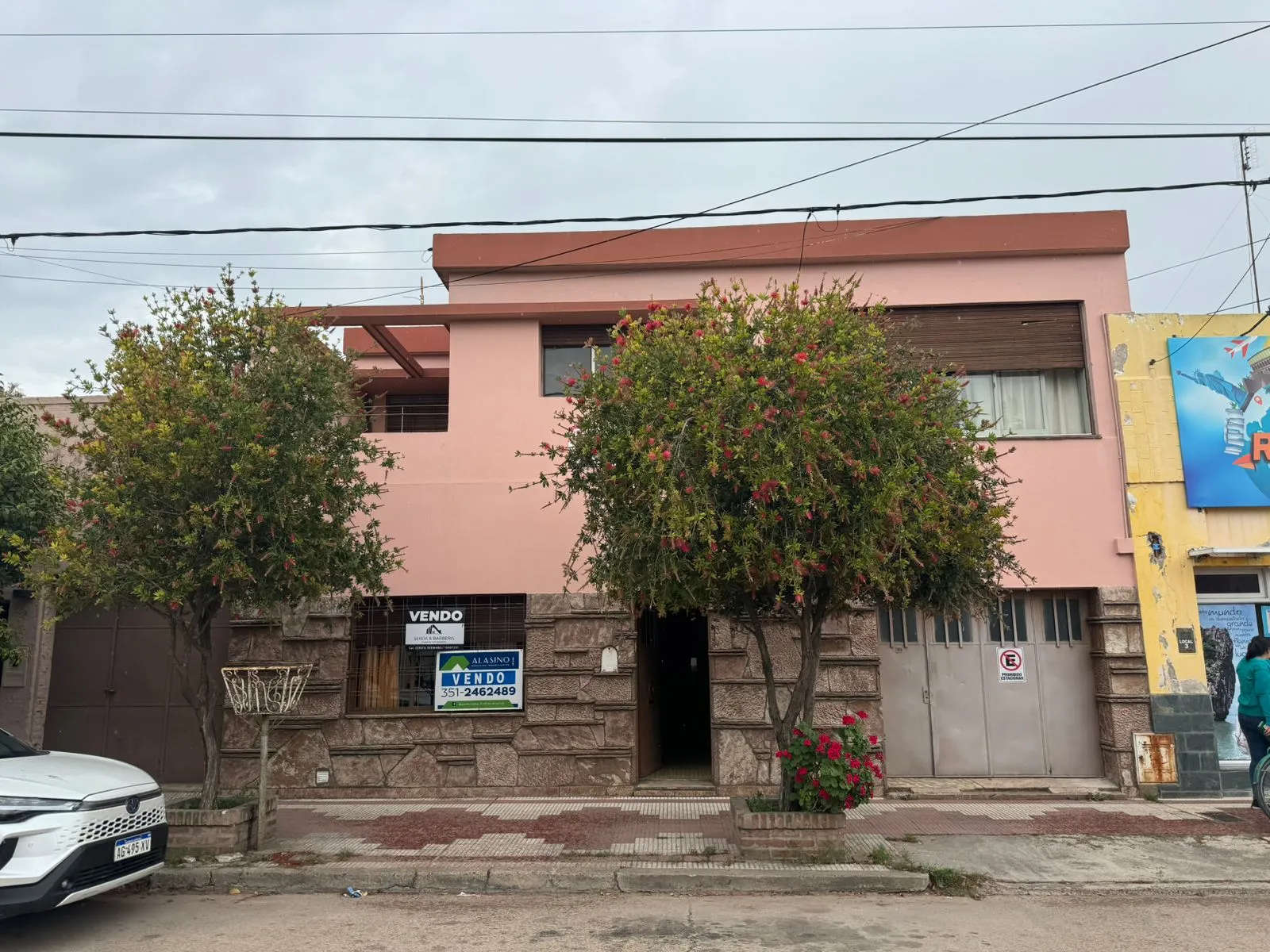 VENDO CASA DE 4 DORM. EN EL CENTRO DE ALMAFUERTE (RAWSON 79)!!! U$D 95.000