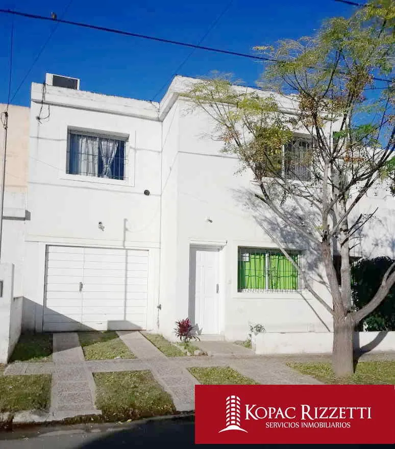 POETA LUGONES (DR. MOLINA 2895) - VENTA CASA 4 DORMITORIOS (2 CASAS JUNTAS)