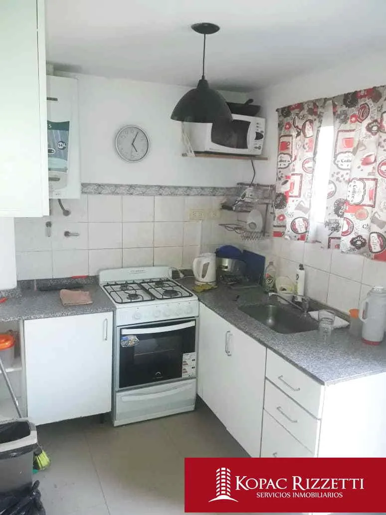POETA LUGONES (MOLINA 2800) - VENTA CASA 3 DORMITORIOS