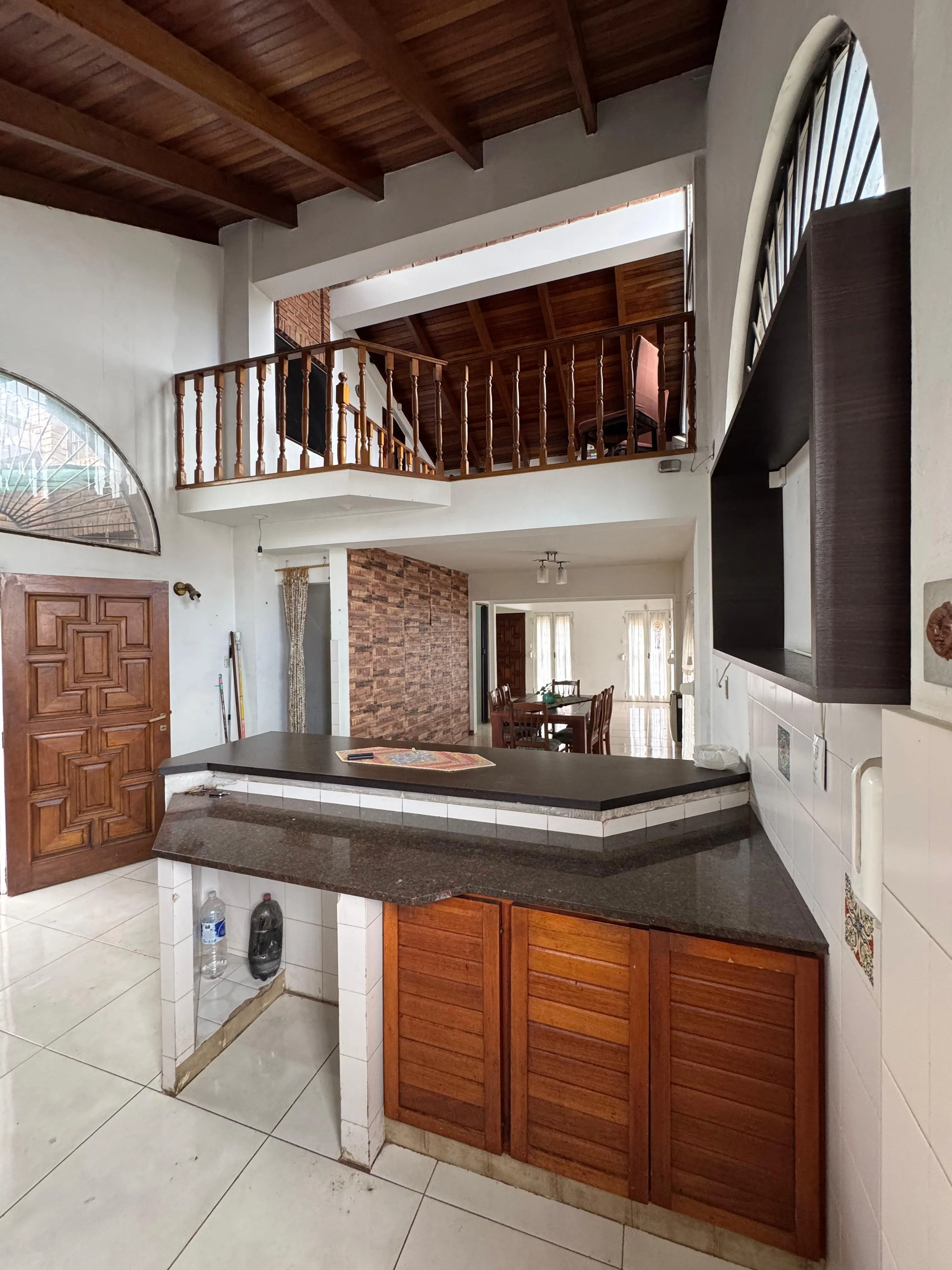 CASA 3/4 DORM CON PILETA