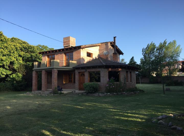 Casa · 270m² · 4 Dormitorios