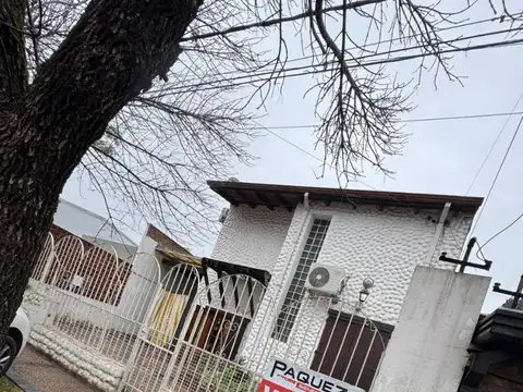 Departamento en Venta en Lomas De Alberdi, Rosario