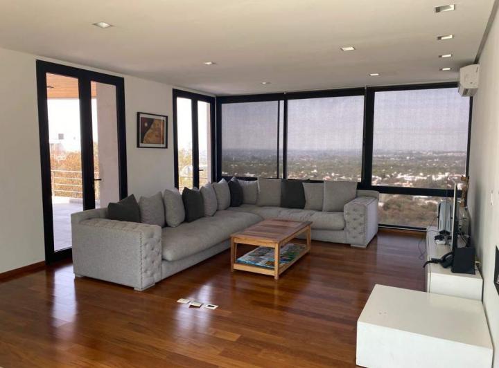 Casa · 760m² · 12 Ambientes