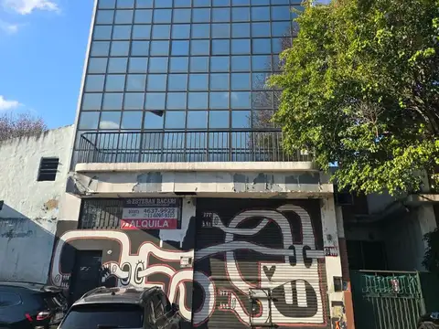 Galpón en Alquiler en Flores, CABA