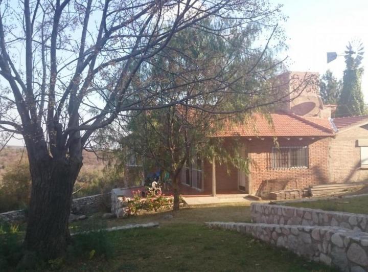 Casa · 366m² · 9 Ambientes