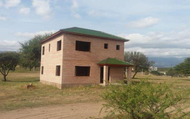 Casa · 160m² · 3 Ambientes · 1 Cochera
