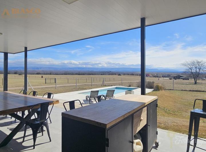 Casa · 162m² · 5 Ambientes · 1 Cochera
