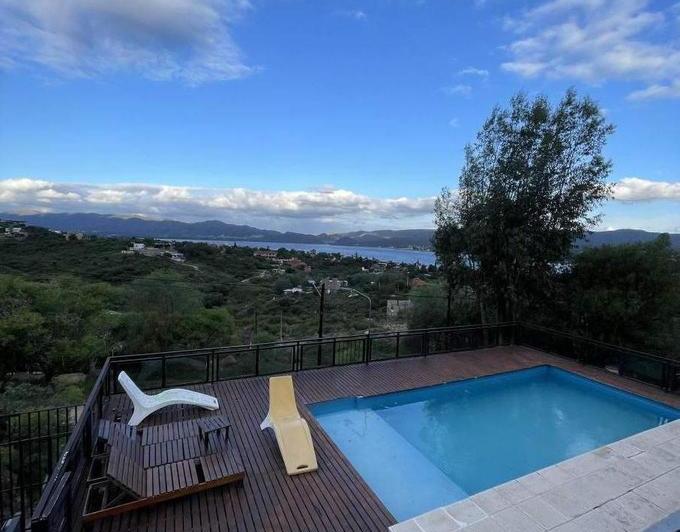 Departamento · 140ha · 5 Ambientes · 1 Cochera