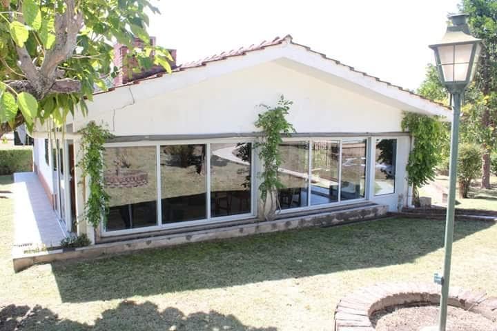 Casa · 200m² · 8 Ambientes · 1 Cochera