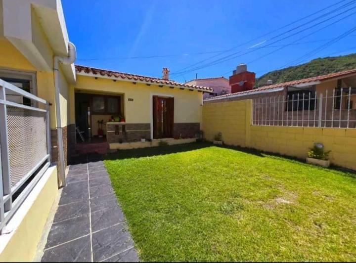 Casa · 120m² · 3 Dormitorios · 2 Cocheras