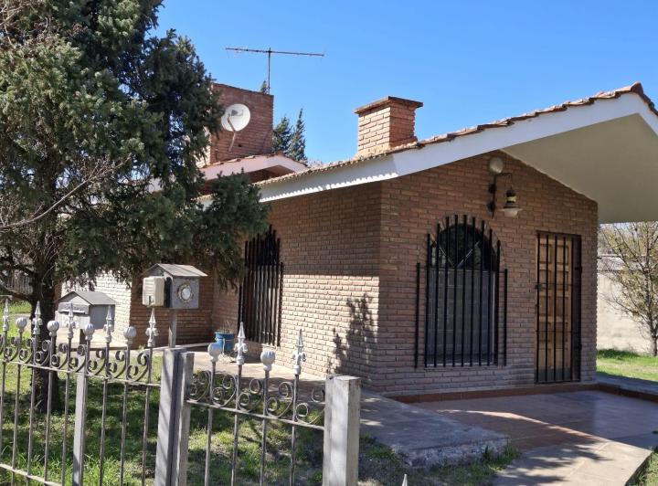 Casa · 180m² · 1 Ambiente