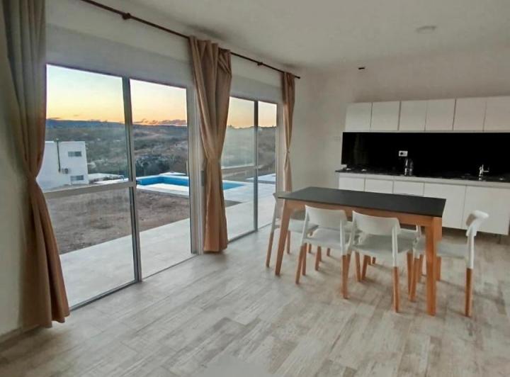 Casa · 79m² · 3 Ambientes · 1 Cochera