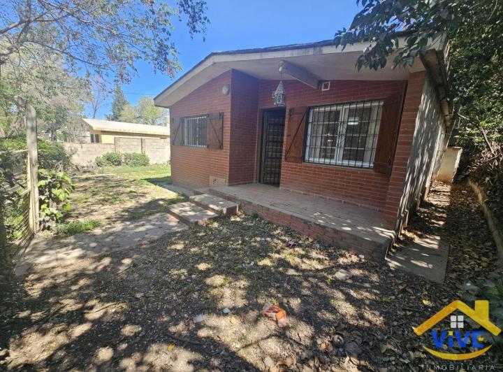 Casa · 140m² · 8 Ambientes · 1 Cochera