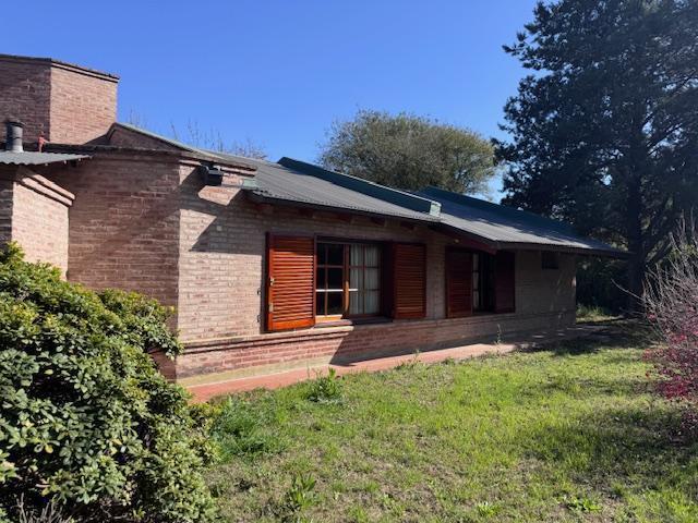 Casa · 347m² · 3 Dormitorios