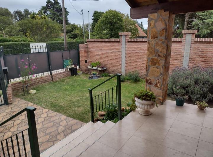 Casa · 155m² · 7 Ambientes · 1 Cochera
