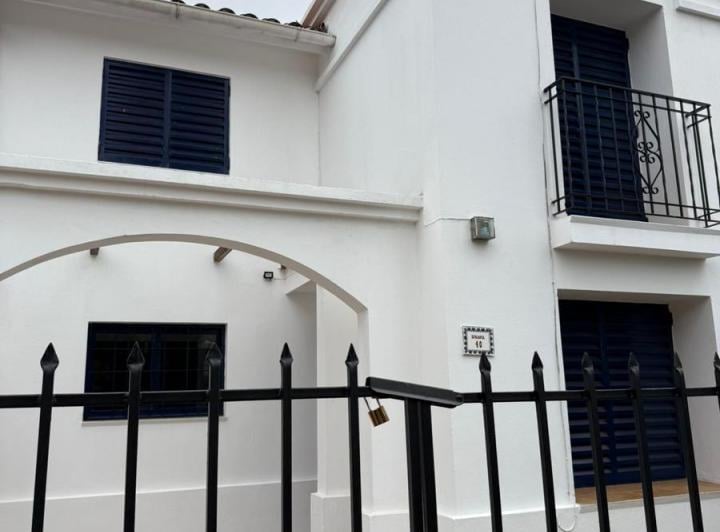 Casa · 74m² · 2 Dormitorios