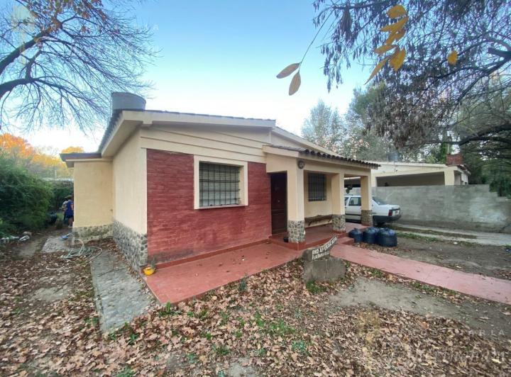Casa · 372m² · 10 Ambientes · 1 Cochera