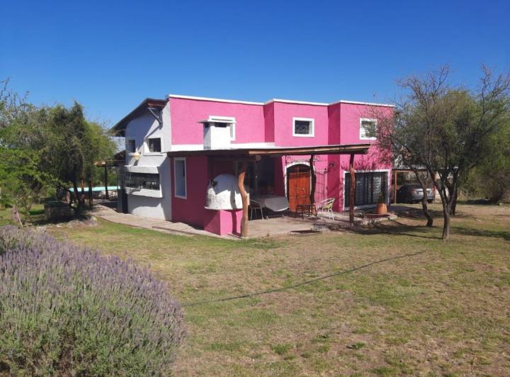 Casa · 180m² · 4 Ambientes · 1 Cochera