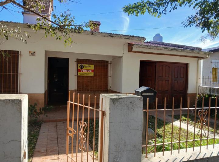 Casa · 120m² · 5 Ambientes · 2 Cocheras