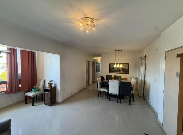 Departamento · 80m² · 4 Ambientes