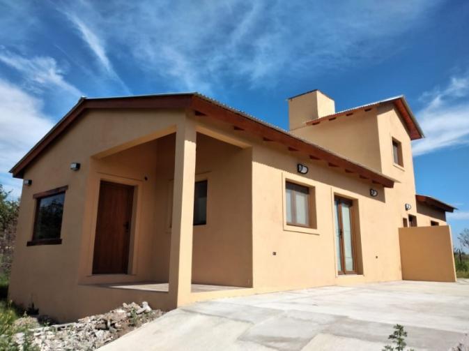 Casa · 114m² · 4 Ambientes · 1 Cochera