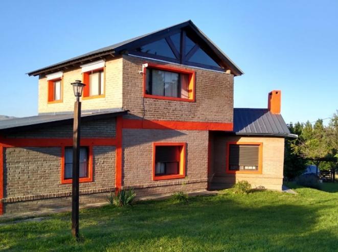 Casa · 125m² · 5 Ambientes · 1 Cochera