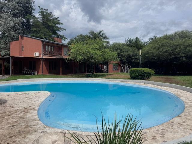 Casa · 382m² · 3 Dormitorios · 3 Cocheras