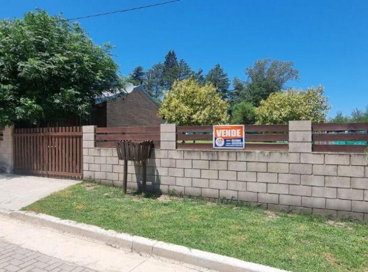 Casa · 96m² · 4 Ambientes · 1 Cochera