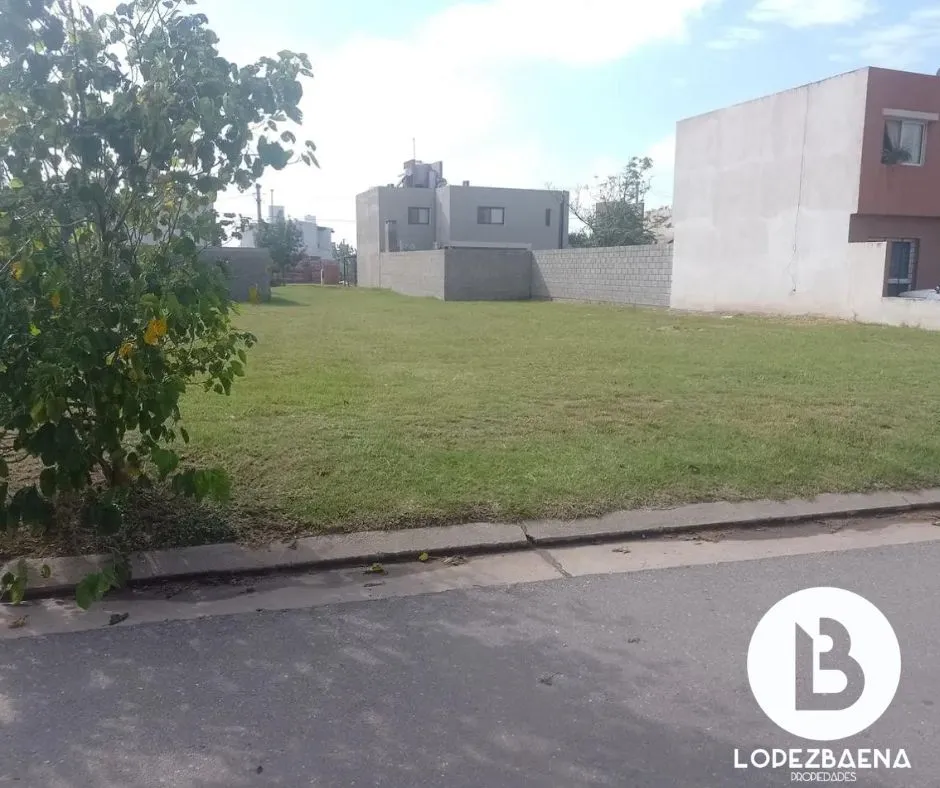 López Baena Propiedades ofrece a la VENTA LOTE EN VALLE CERCANO.